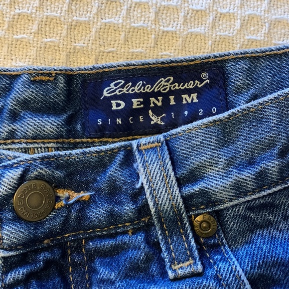 Vintage High waisted cut off shorts - Picture 3 of 5